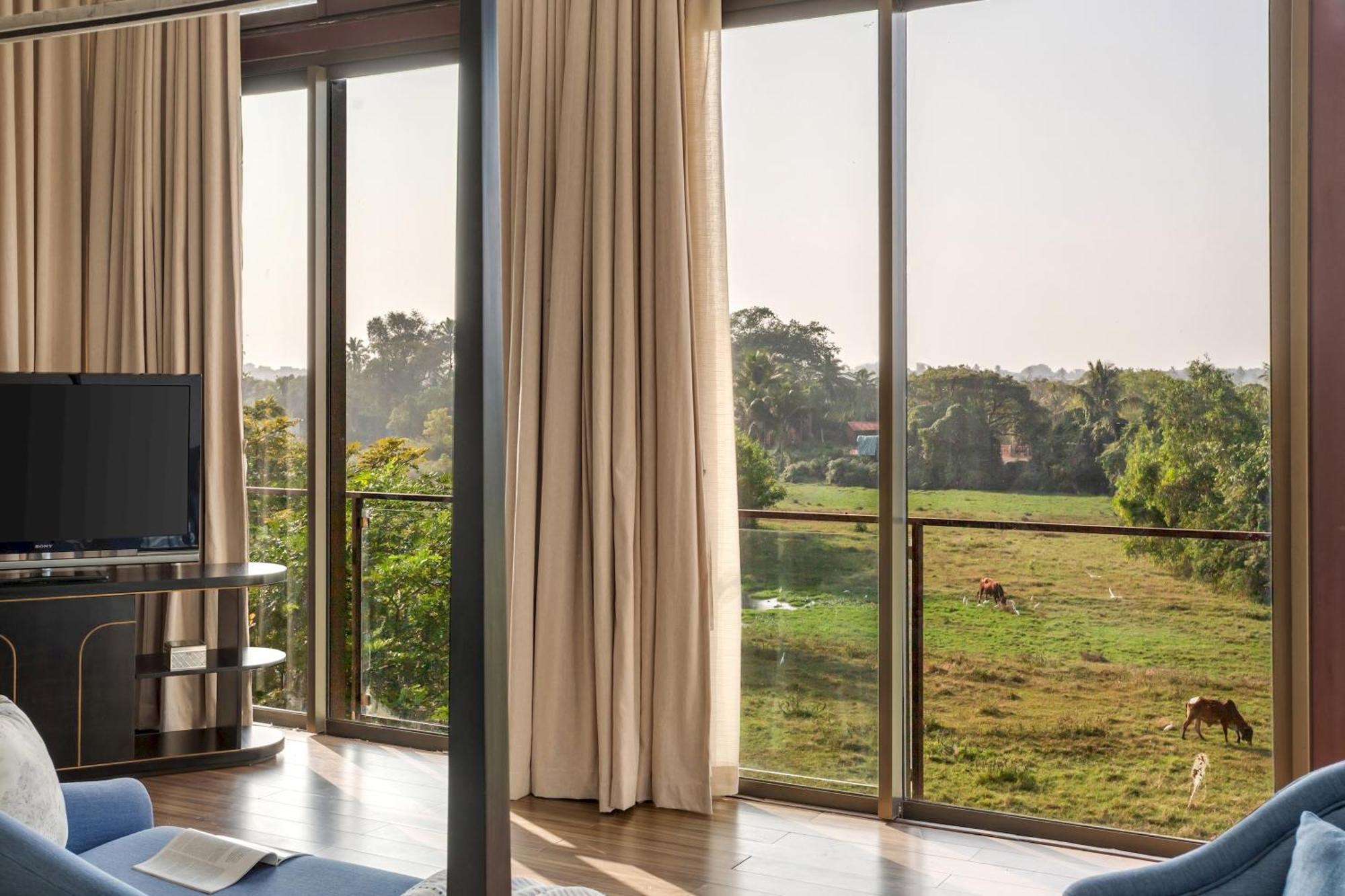 Villa Sohonos 2 - Luxurious 3Bhk With Private Pool Nerul  Exterior foto